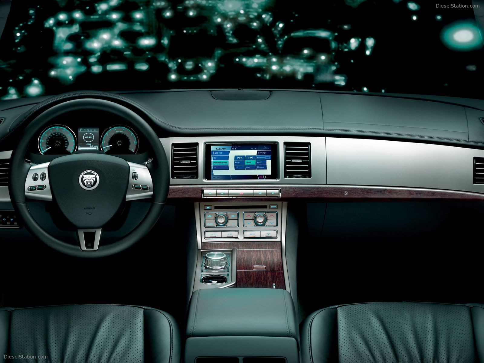 Jaguar XF (2009)