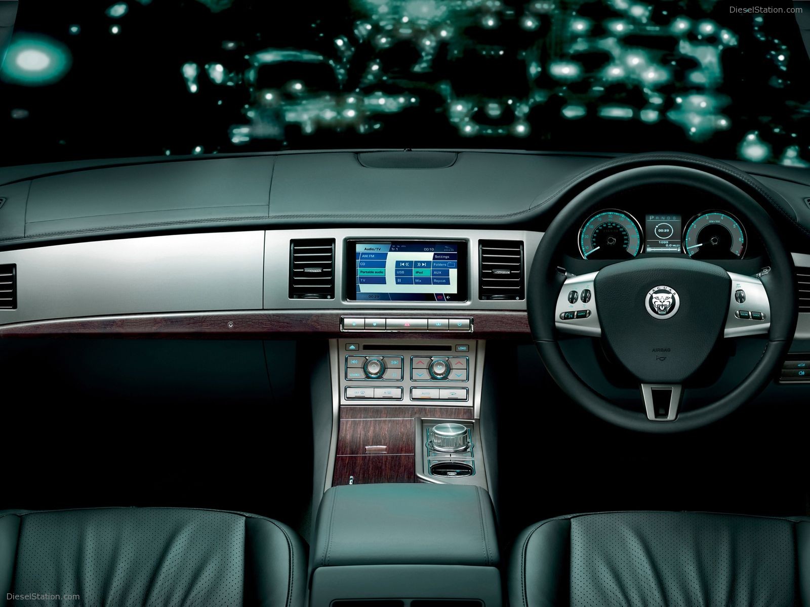Jaguar XF (2009)