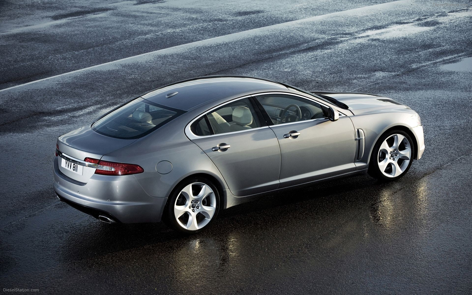 Jaguar XF (2009)