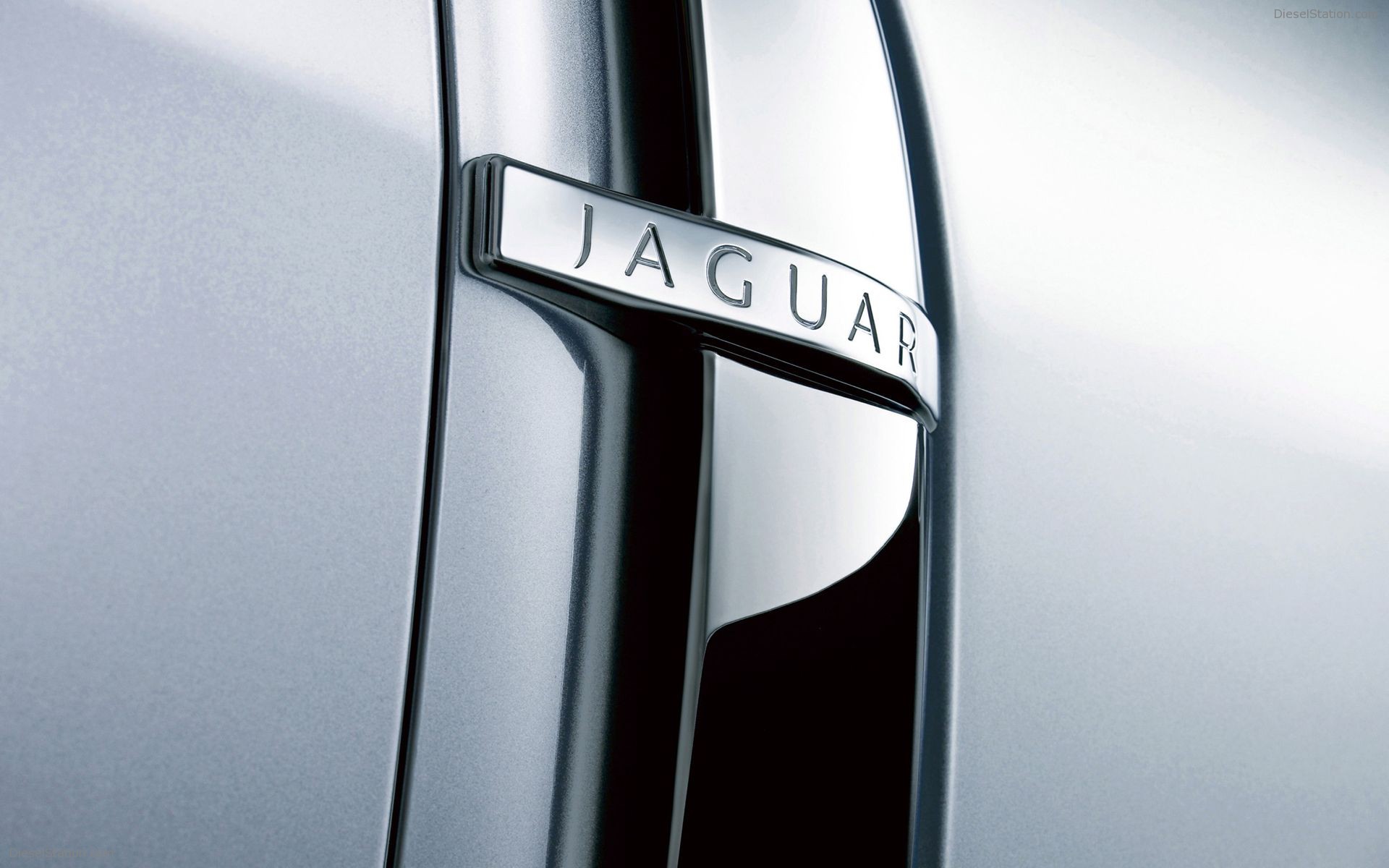 Jaguar XF (2009)