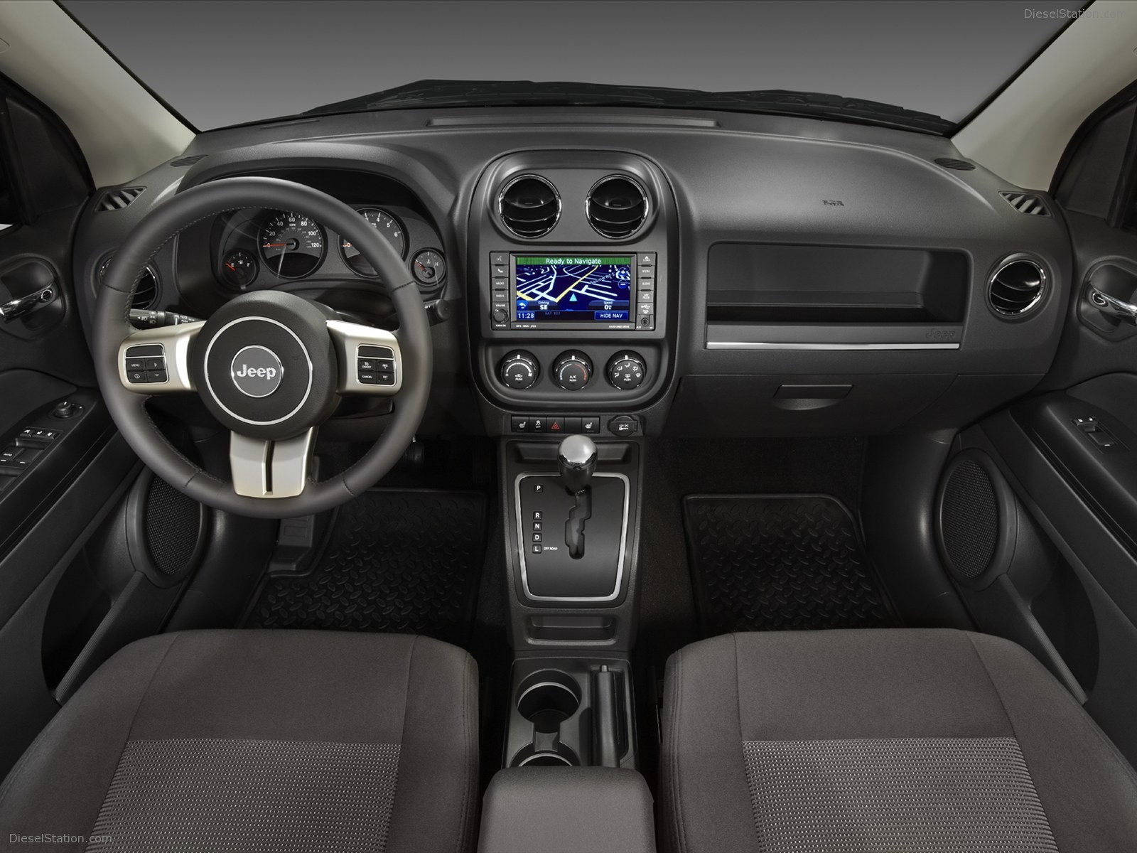 Jeep Grand Cherokee SRT8 2012