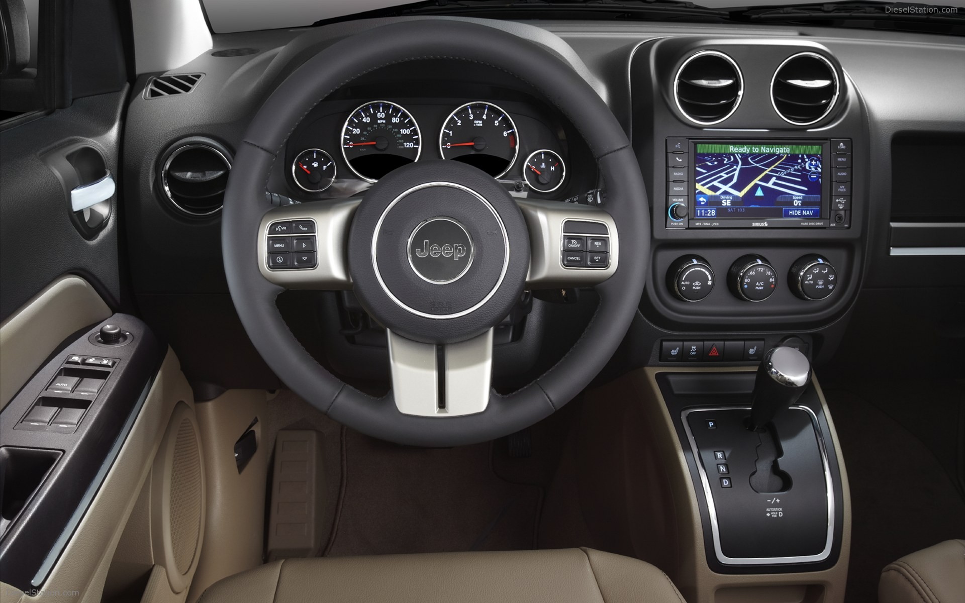 Jeep Grand Cherokee SRT8 2012