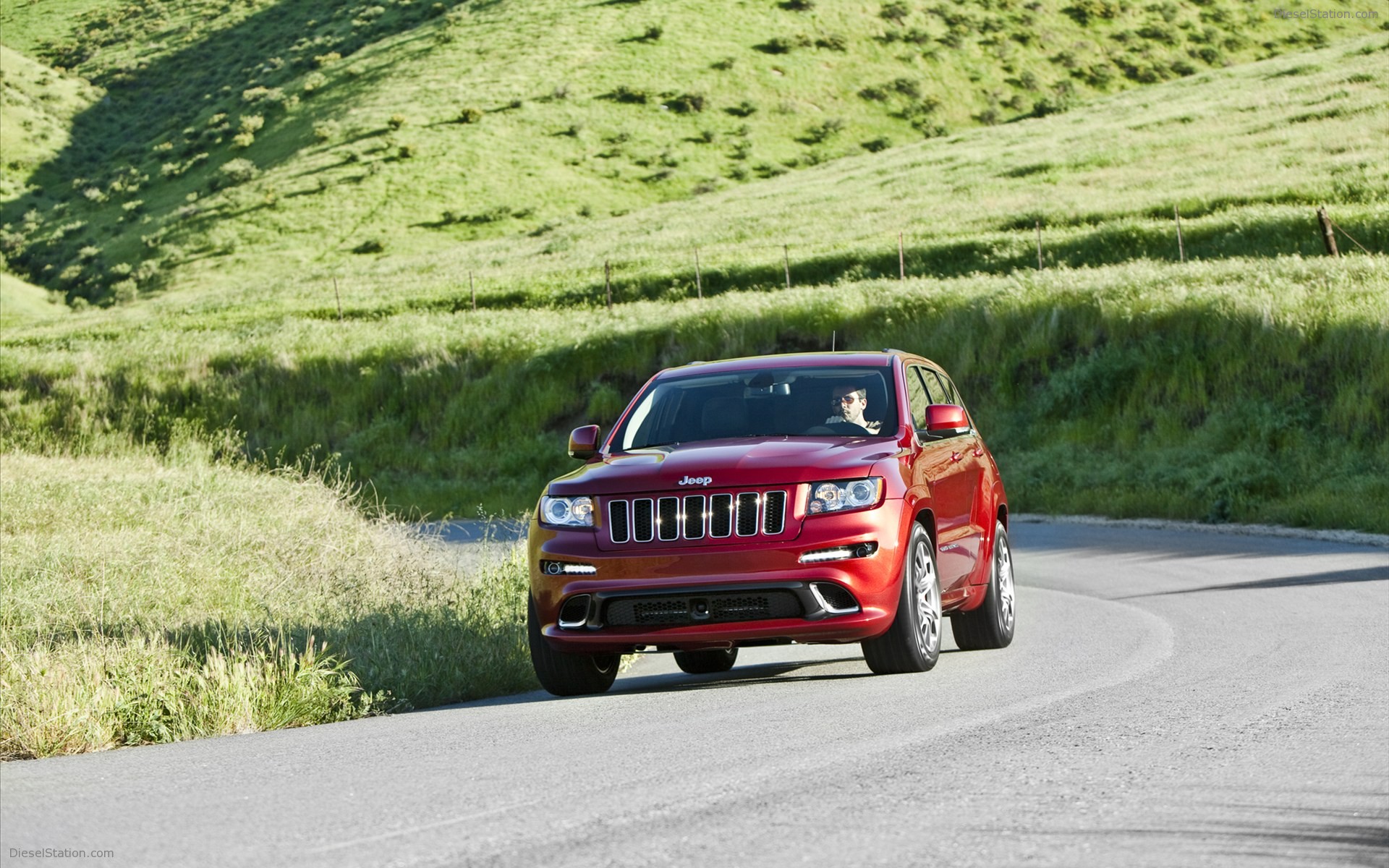 Jeep Grand Cherokee SRT8 2012