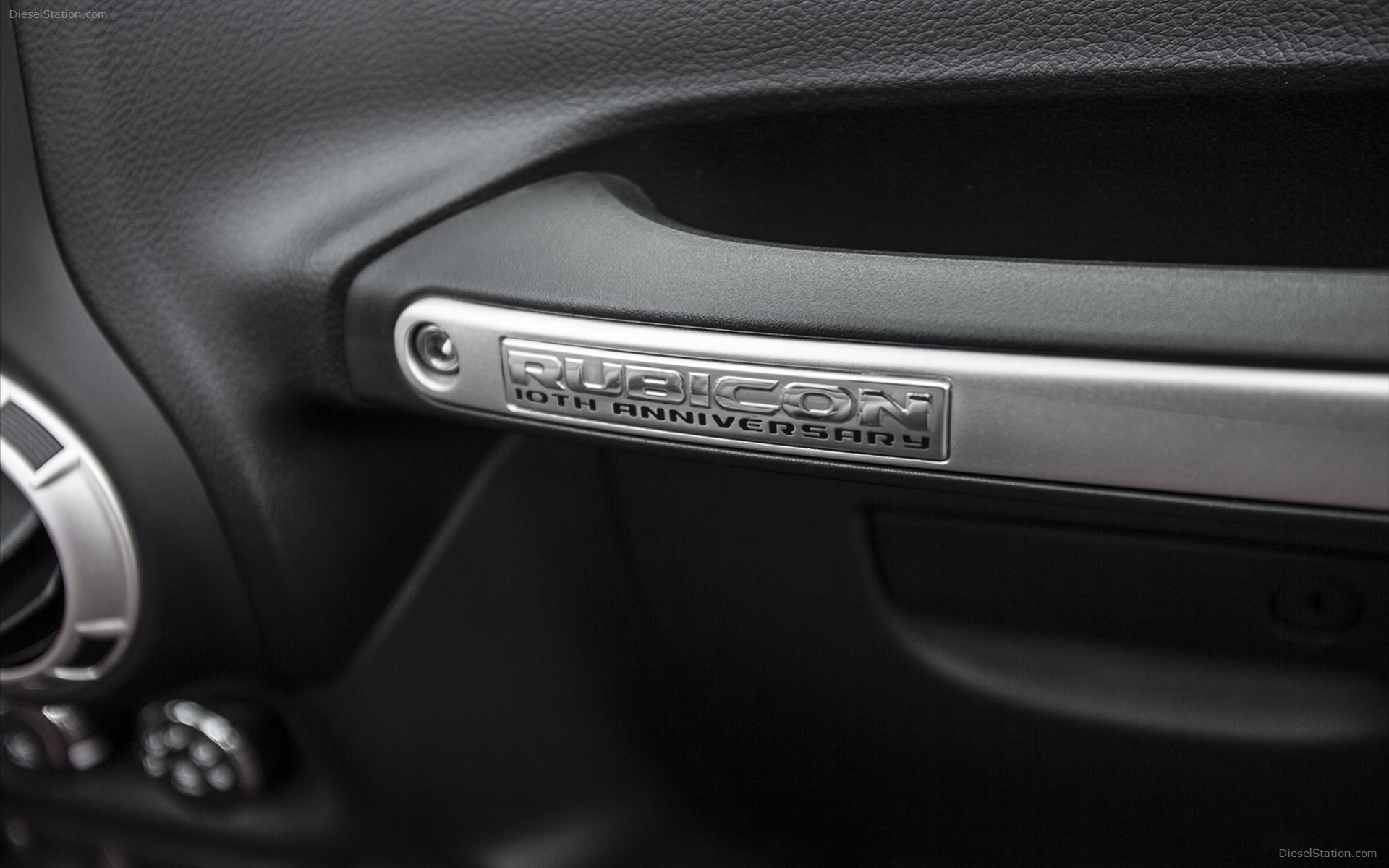 Jeep Wrangler Rubicon 10th Anniversary Edition 2013 Jeep Wrangler Rubicon 10th Anniversary Edition 2013
