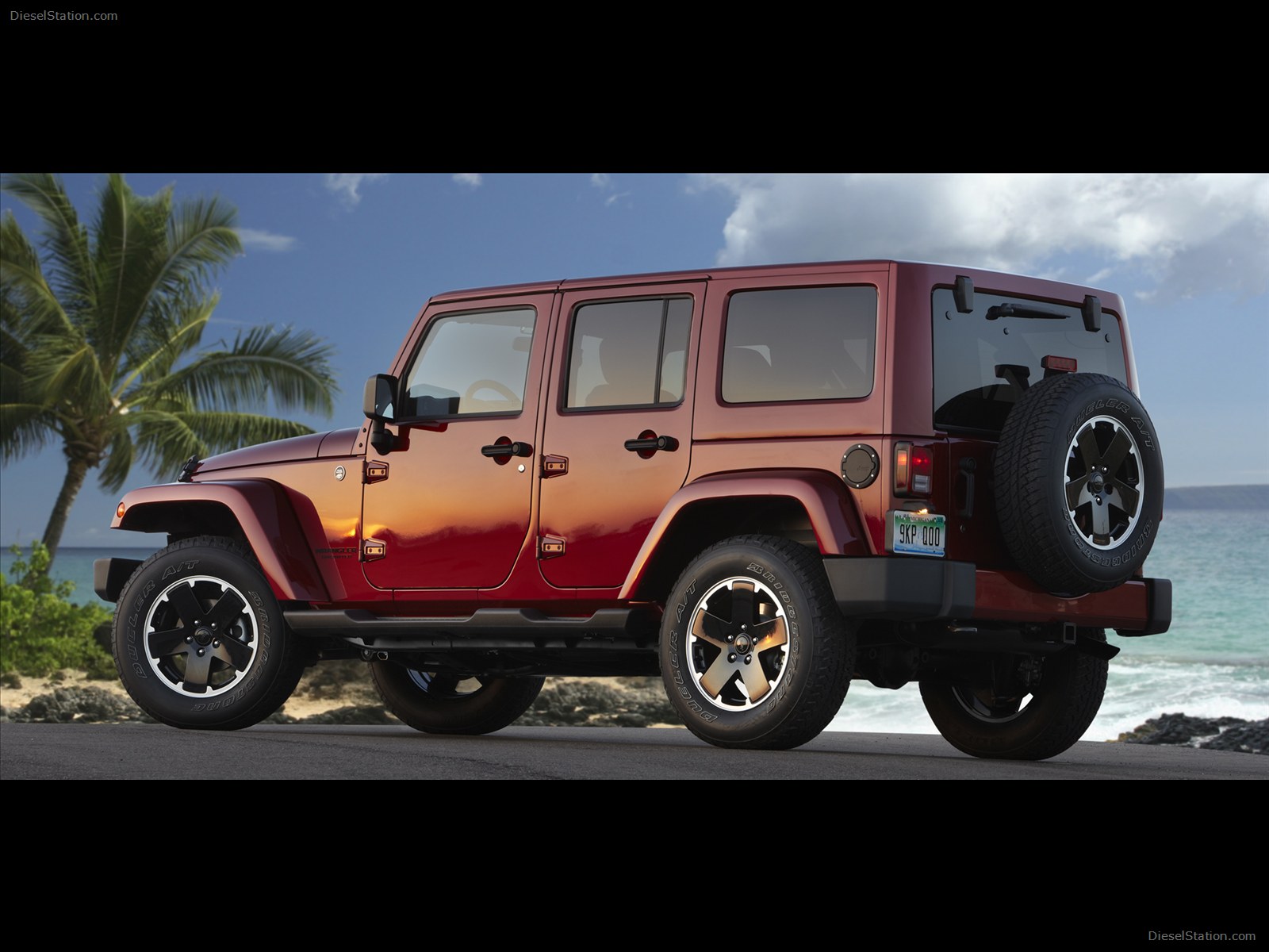 Jeep Wrangler Unlimited Altitude 2012