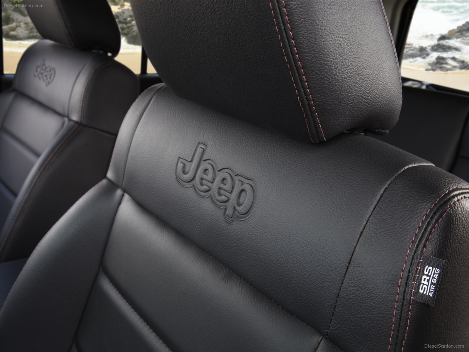 Jeep Wrangler Unlimited Altitude 2012