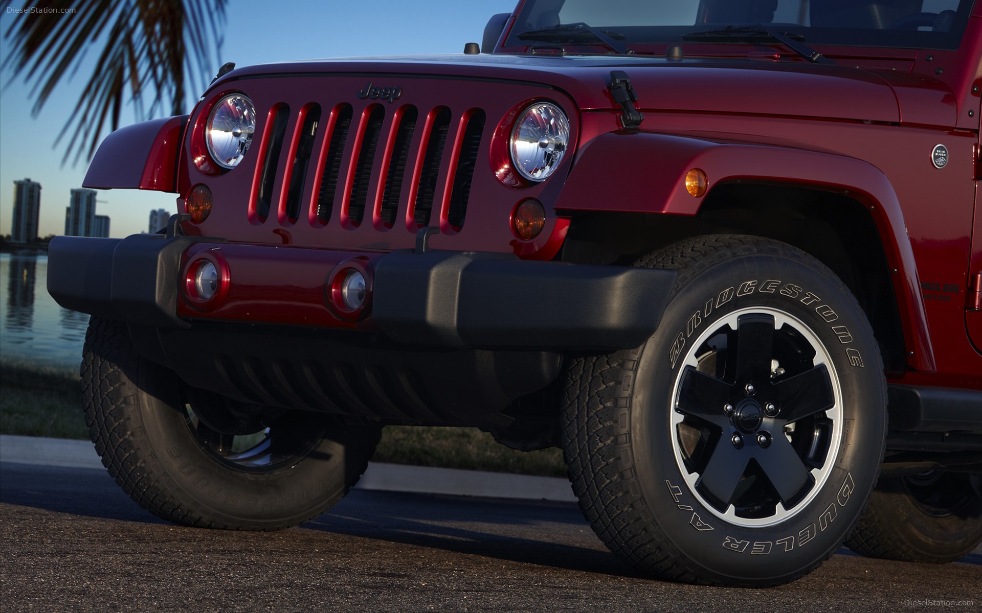 Jeep Wrangler Unlimited Altitude 2012