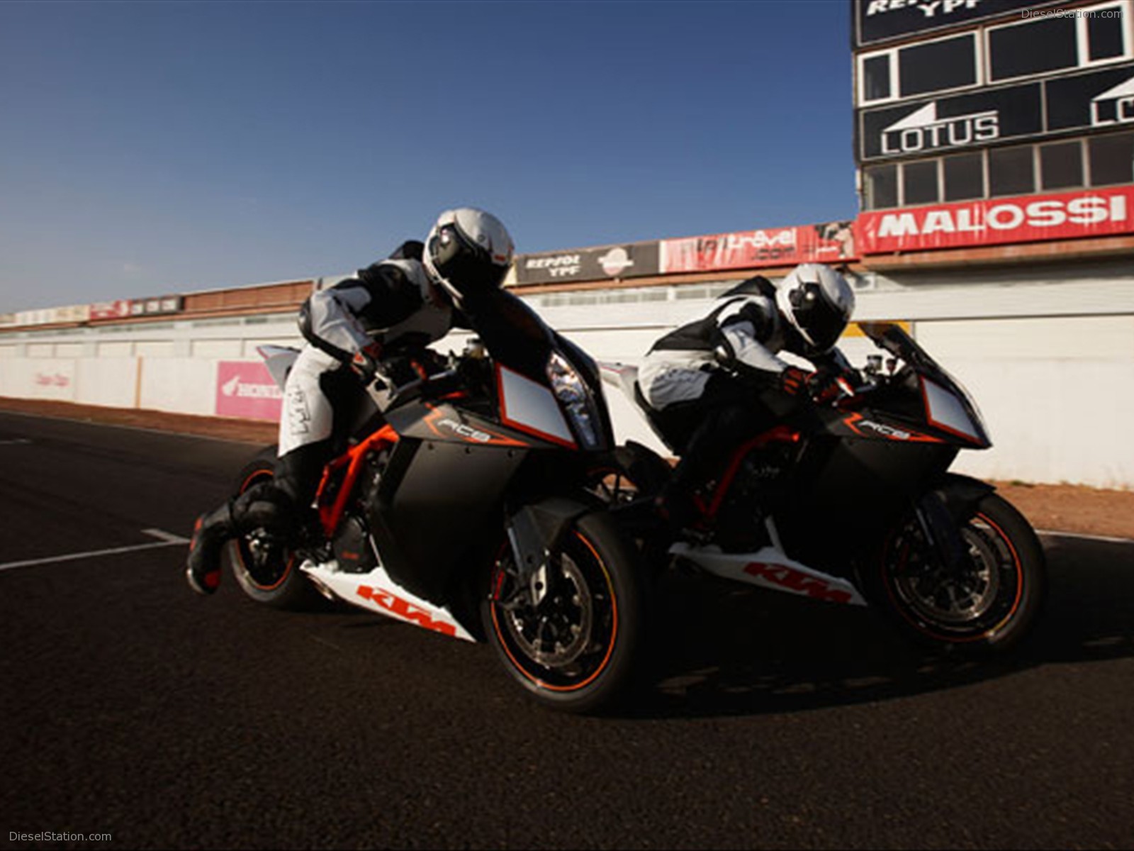 2009 KTM 1190 RC8 R