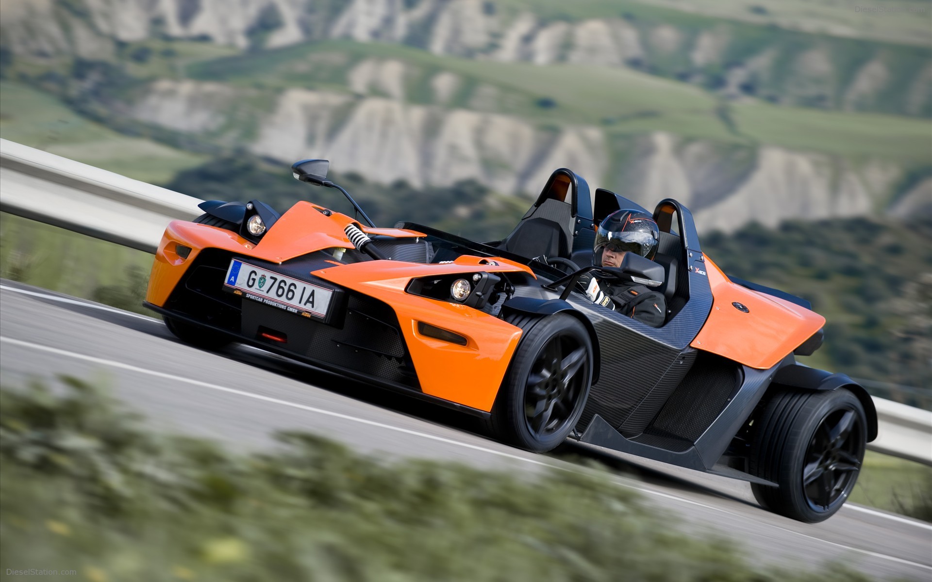 KTM X BOW Street