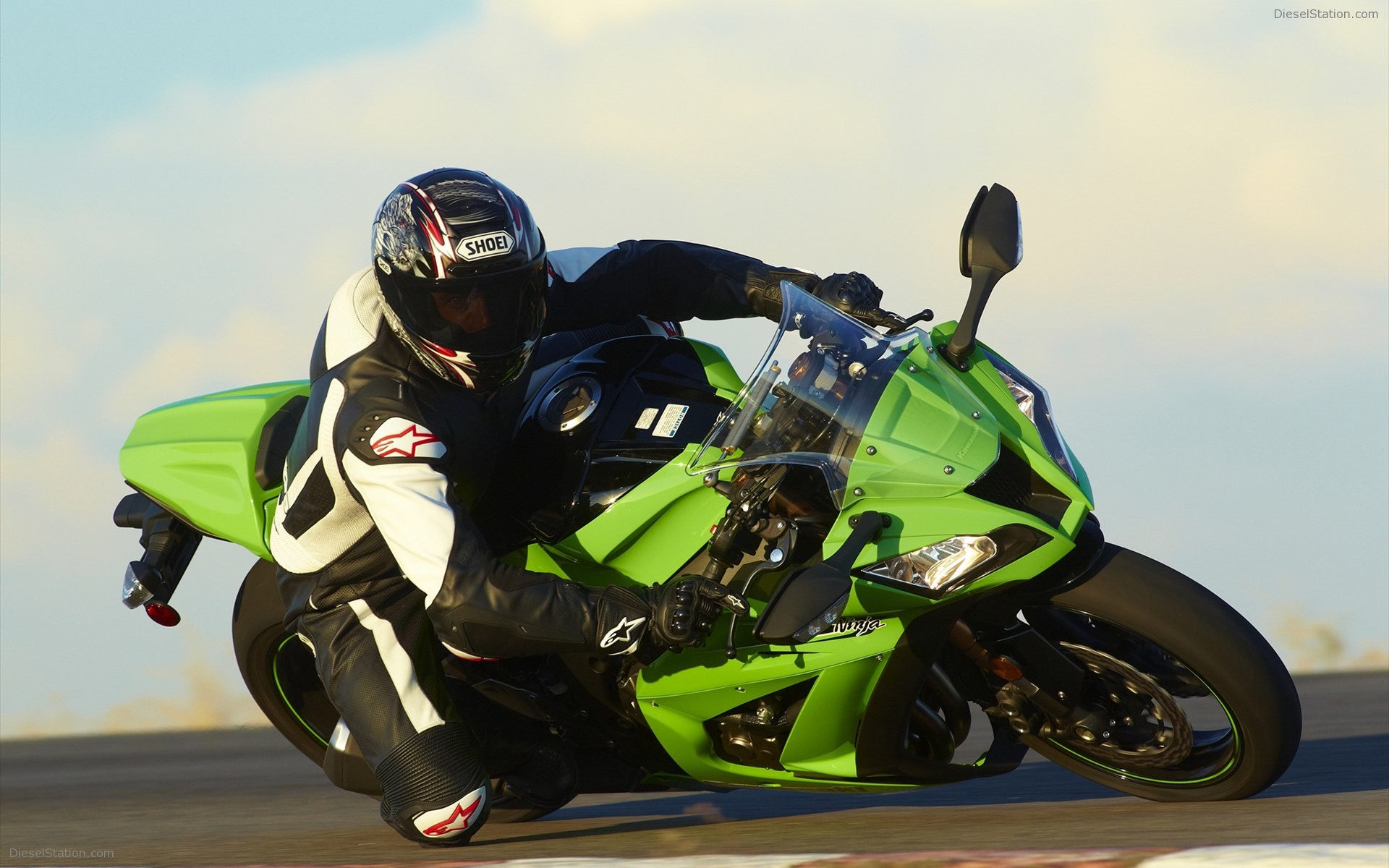 Kawasaki  Ninja ZX 10R 2011