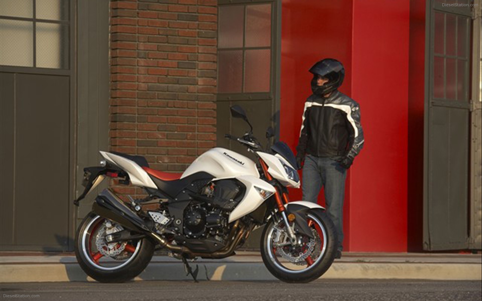 KAWASAKI Z1000