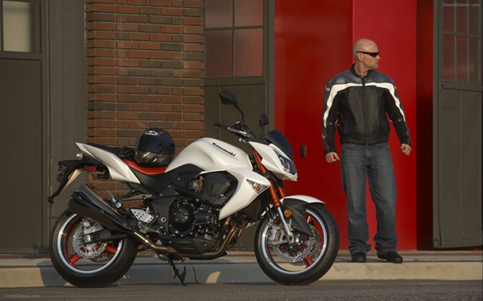 KAWASAKI Z1000