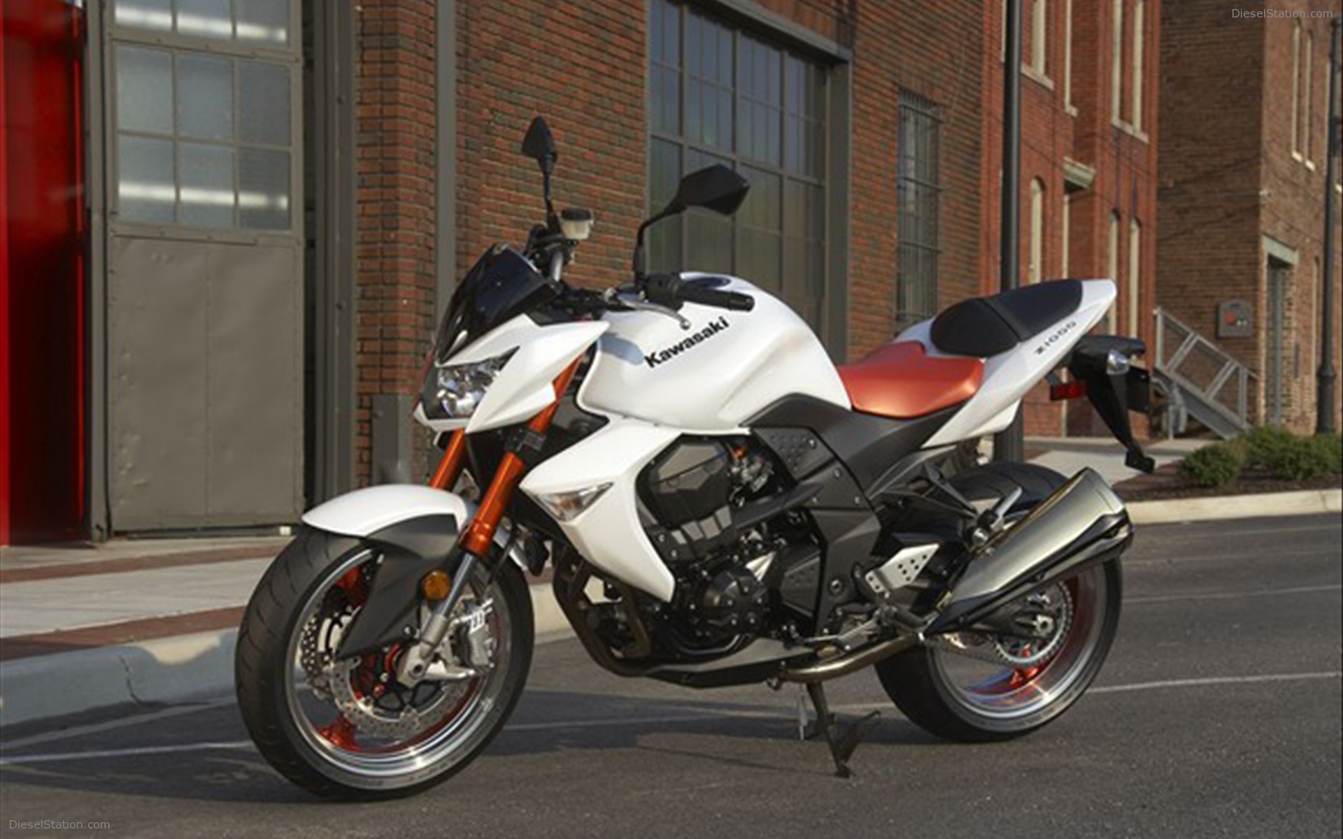KAWASAKI Z1000