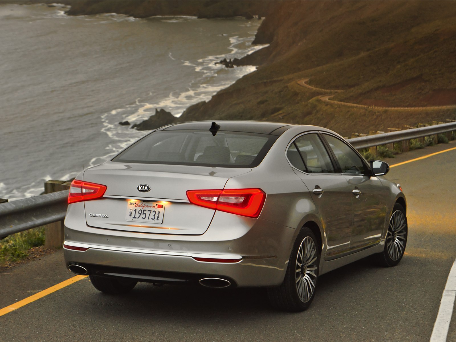 Kia Cadenza 2014