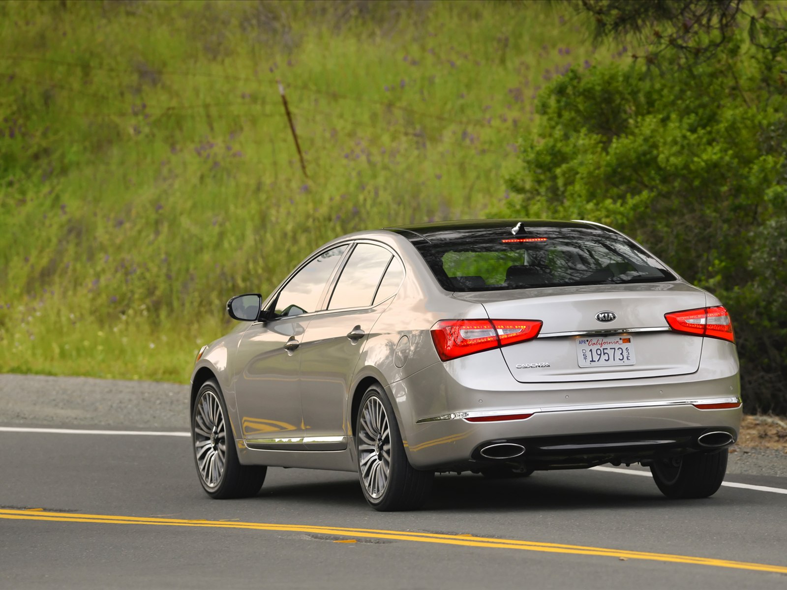 Kia Cadenza 2014