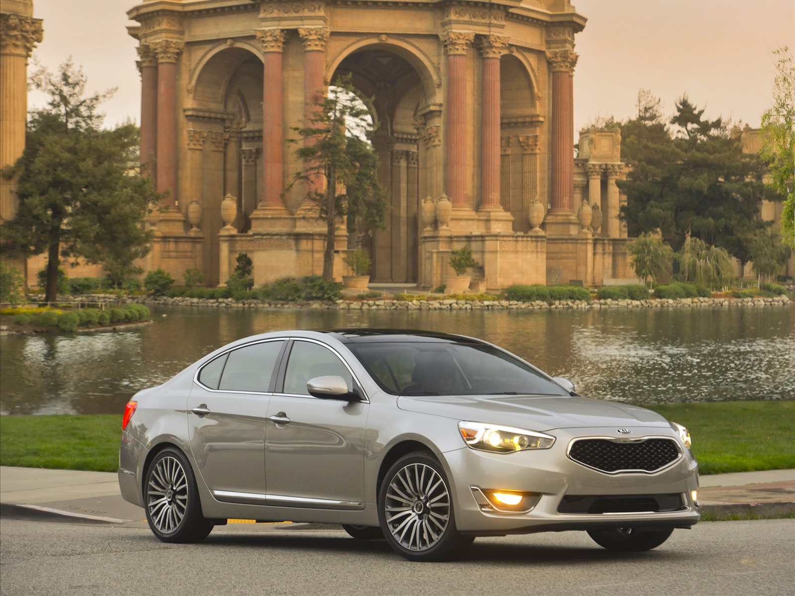 Kia Cadenza 2014