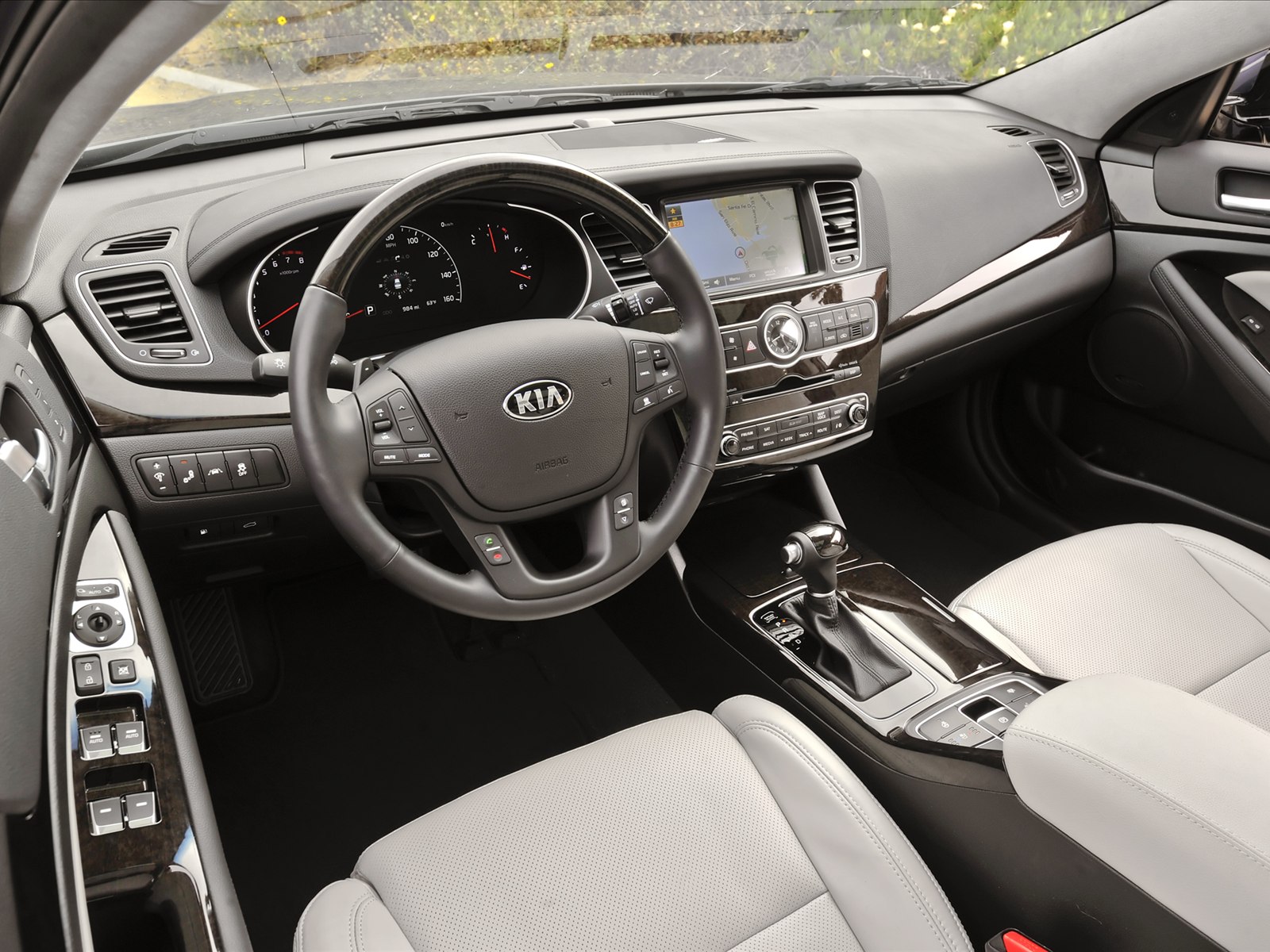 Kia Cadenza 2014