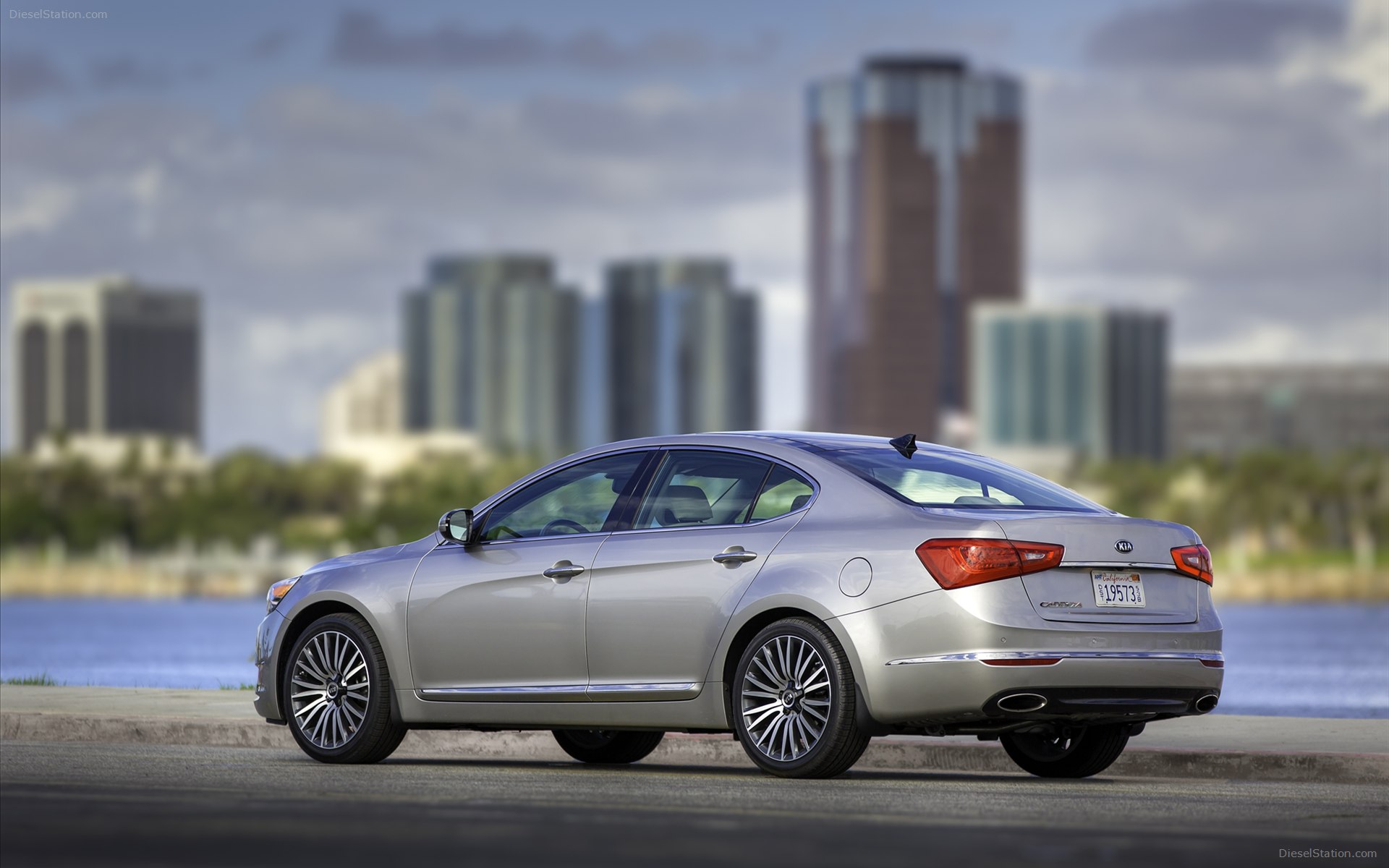 Kia Cadenza 2014
