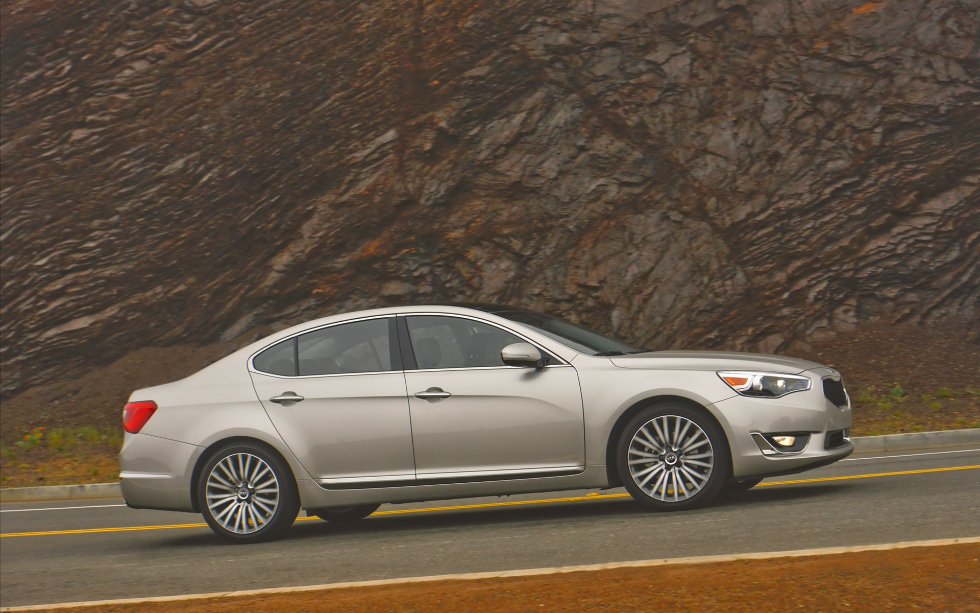 Kia Cadenza 2014