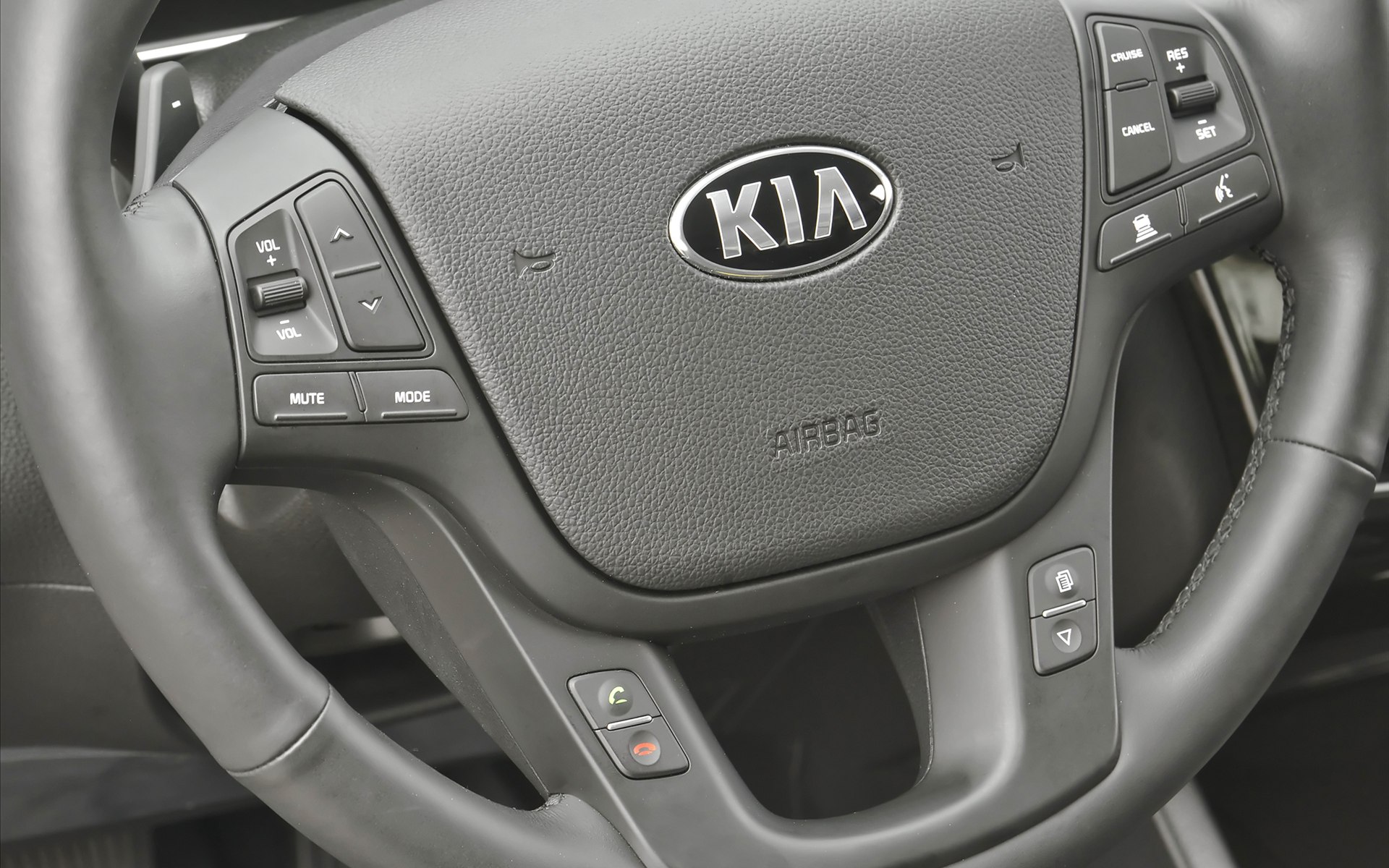 Kia Cadenza 2014