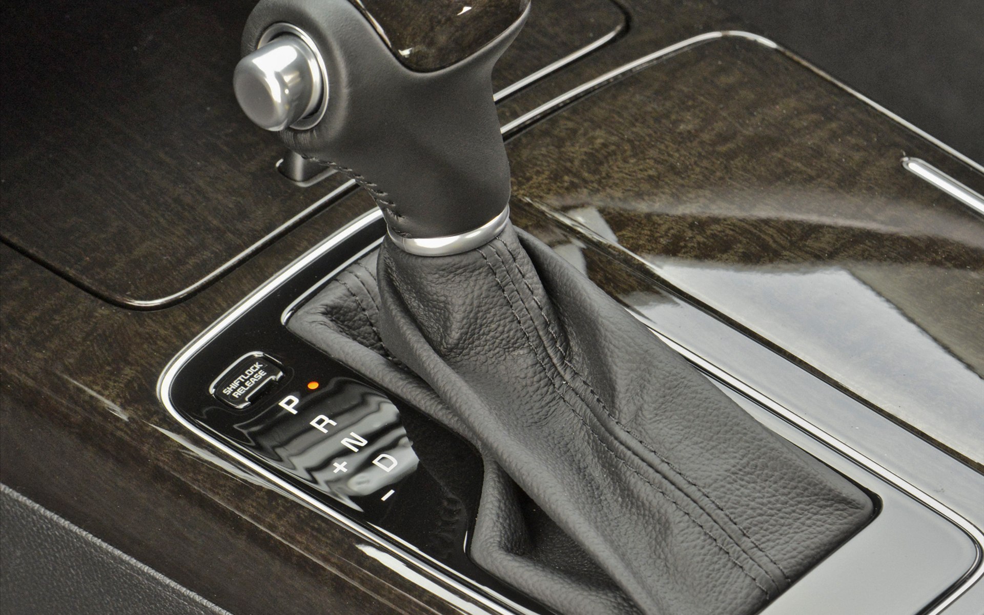 Kia Cadenza 2014