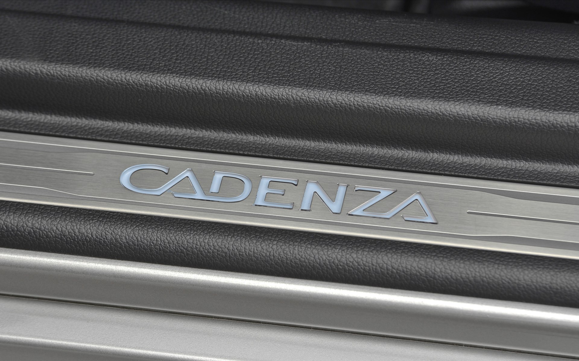 Kia Cadenza 2014