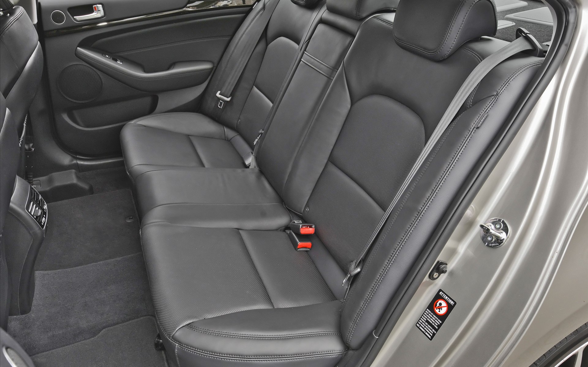 Kia Cadenza 2014