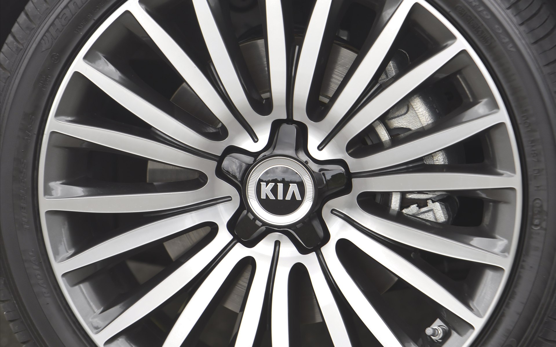 Kia Cadenza 2014