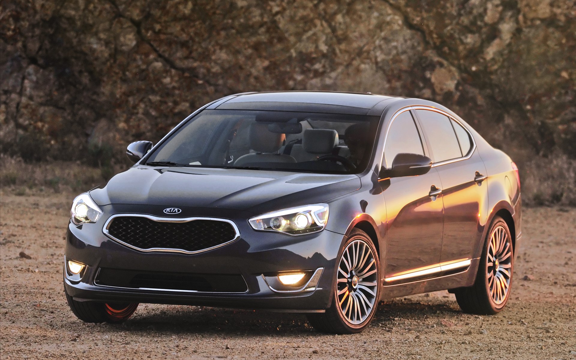 Kia Cadenza 2014