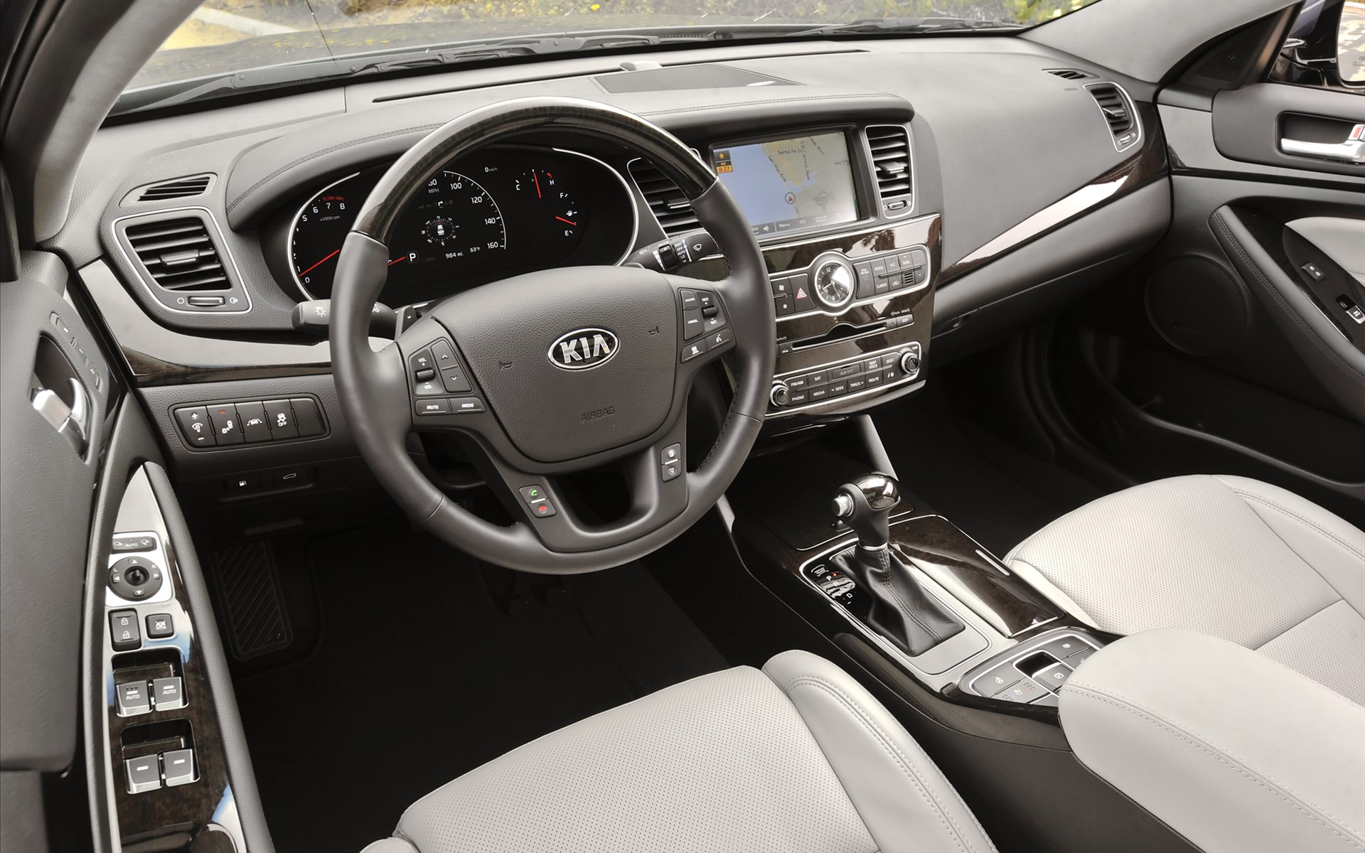 Kia Cadenza 2014