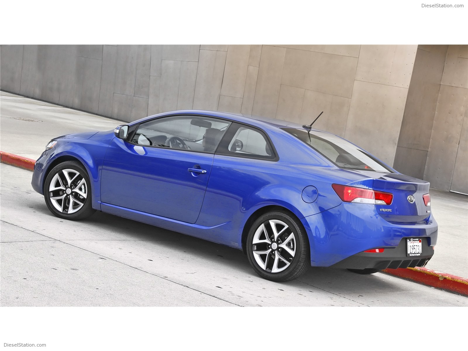 Kia Forte Koup 2011