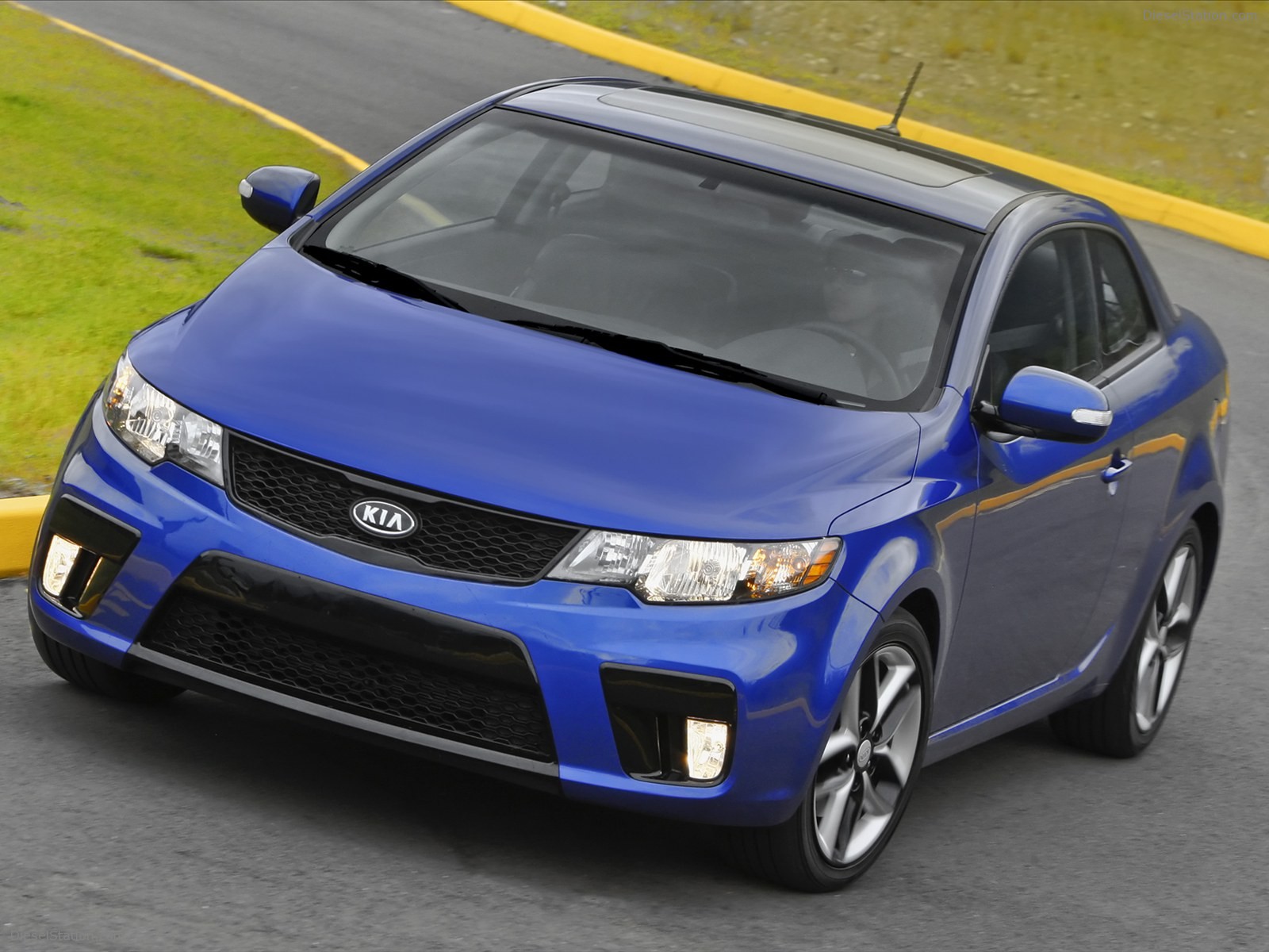 Kia Forte Koup 2011