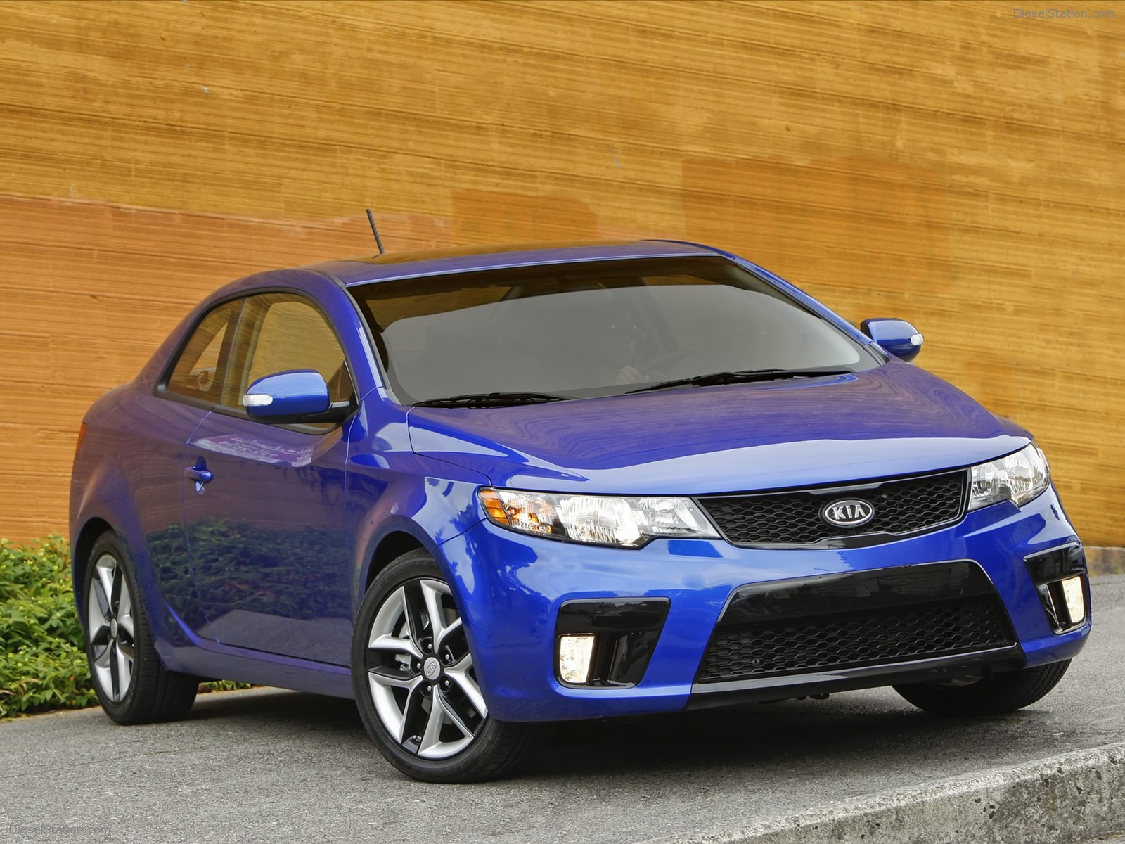 Kia Forte Koup 2011