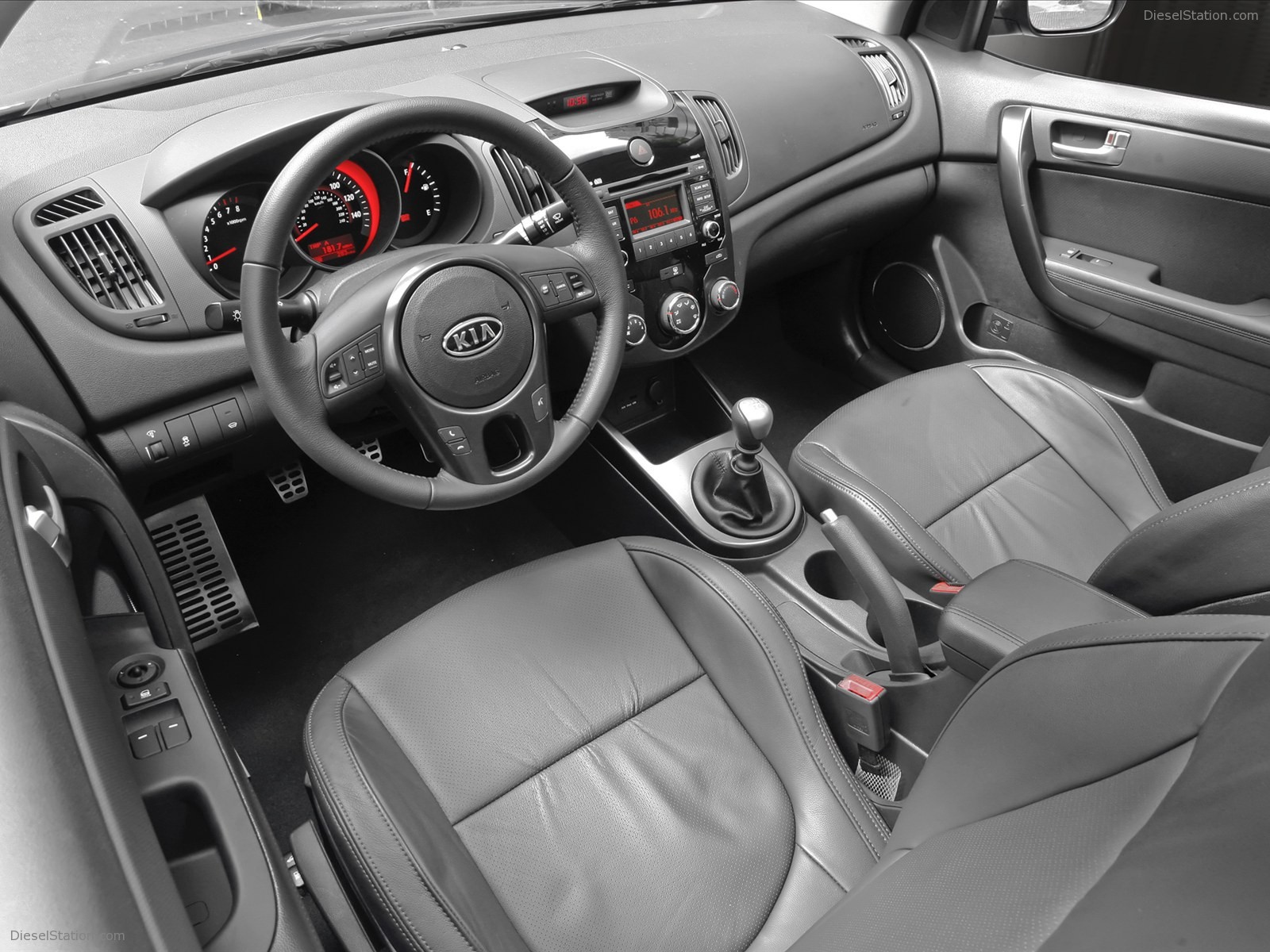 Kia Forte Koup 2011