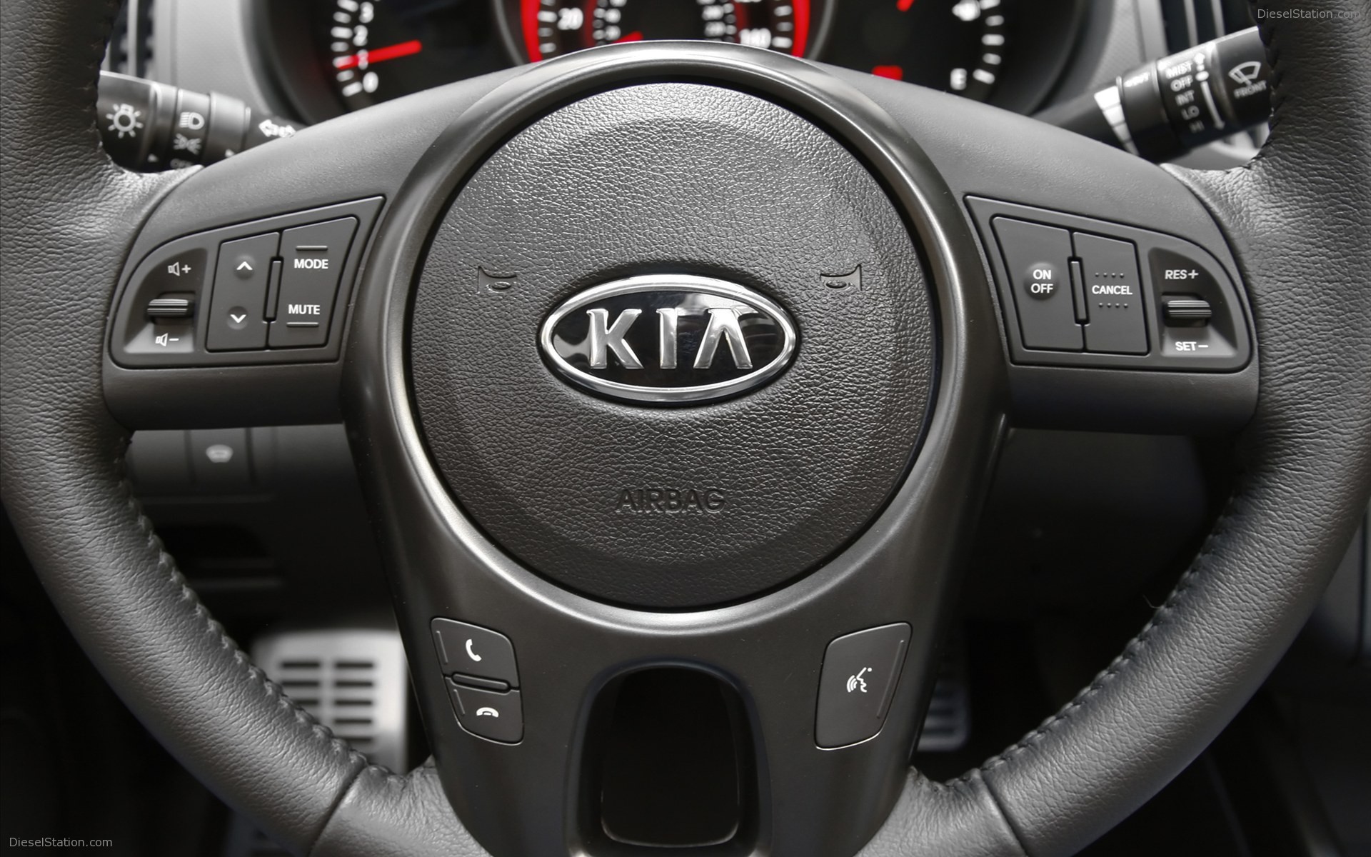 Kia Forte Koup 2011