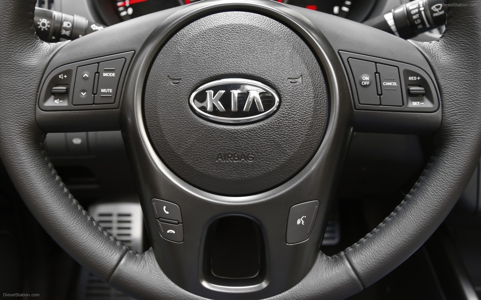 Kia Forte Koup 2012