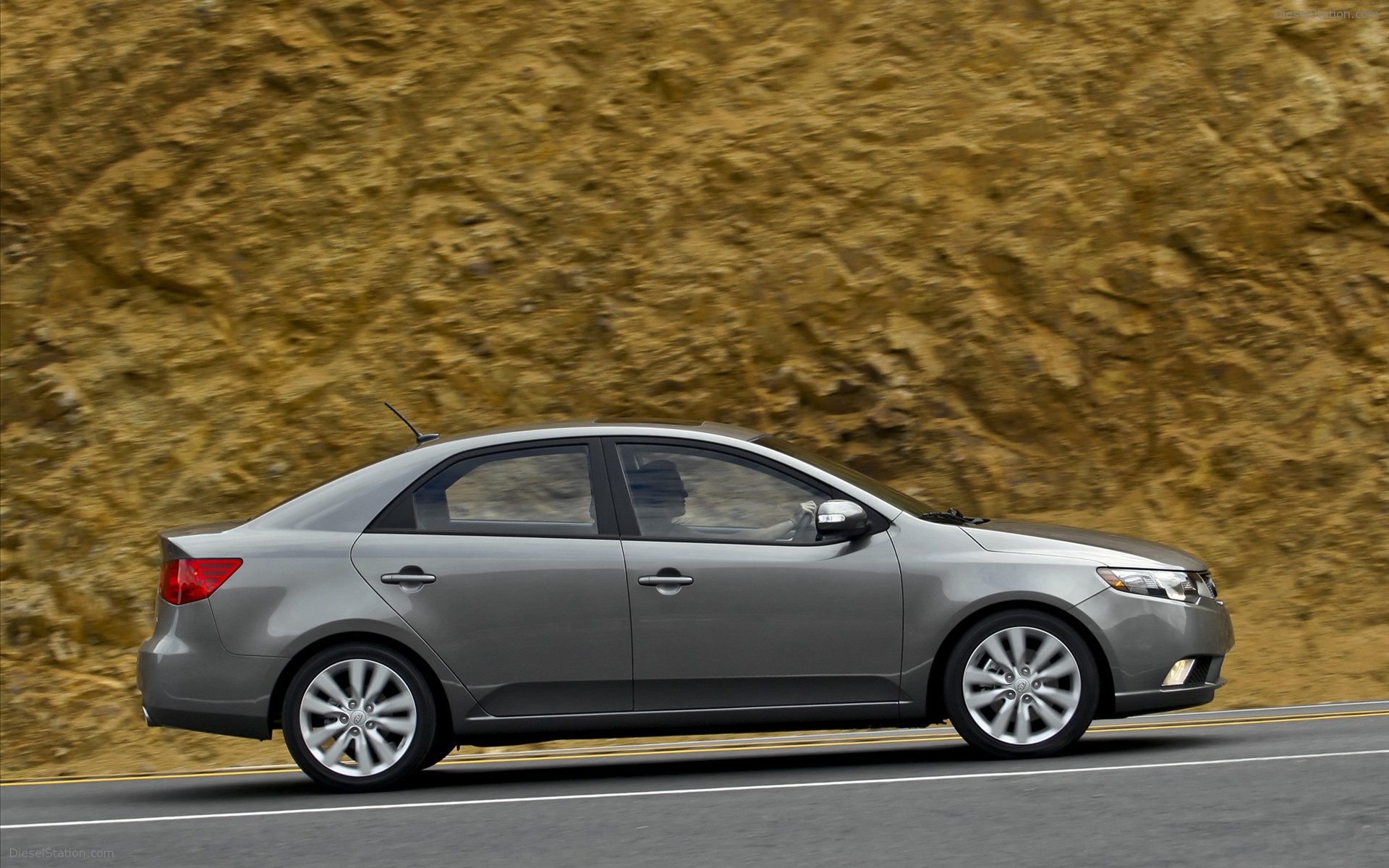 KIA FORTE 2011