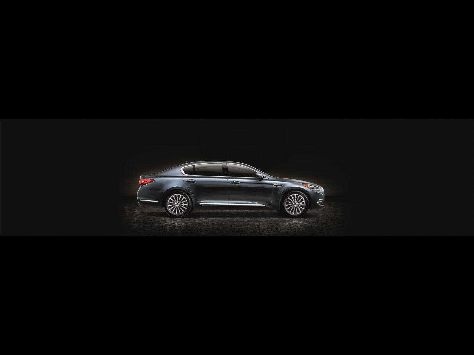 Kia K900 2014