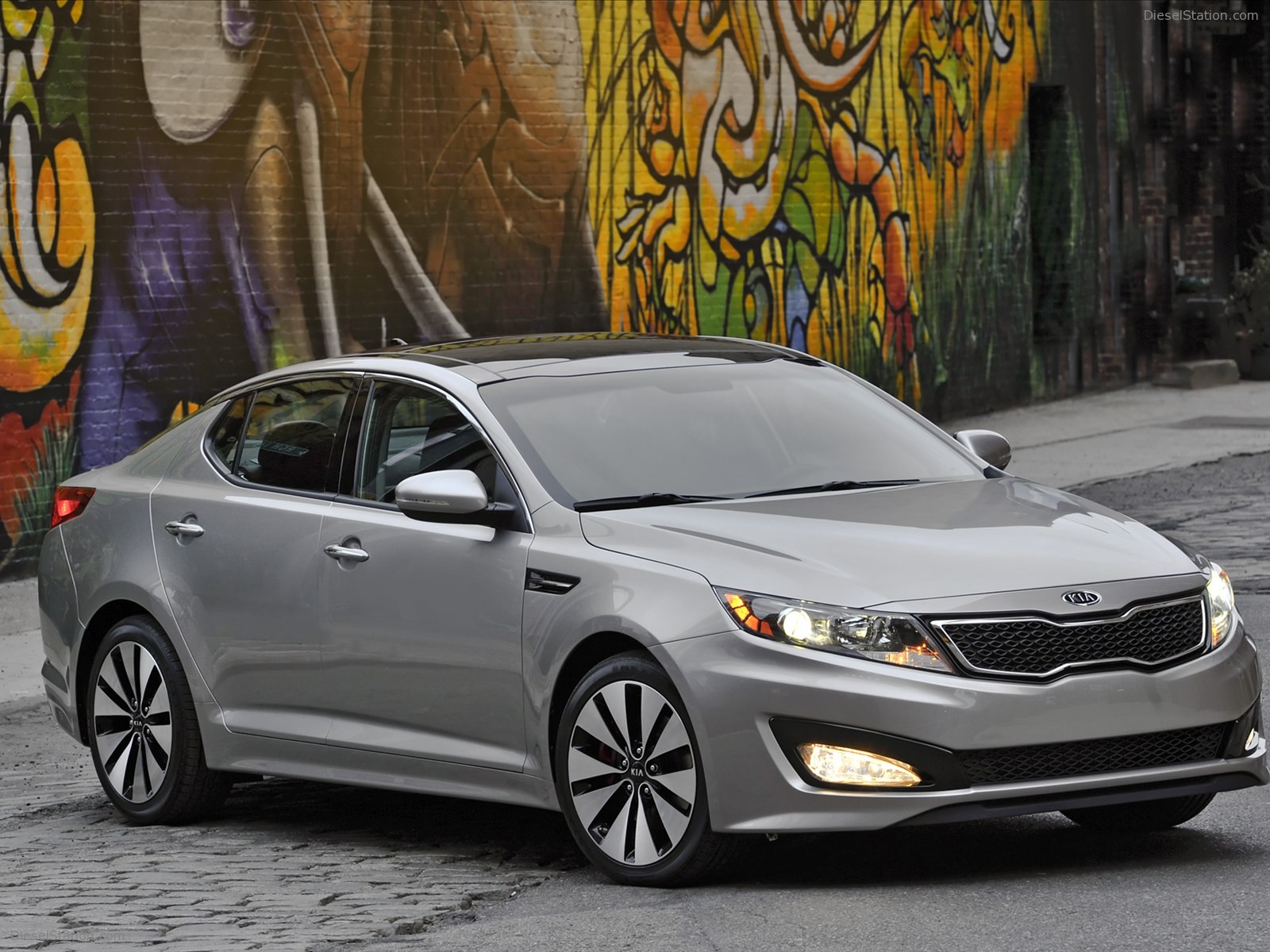 Kia Optima Hybrid 2011