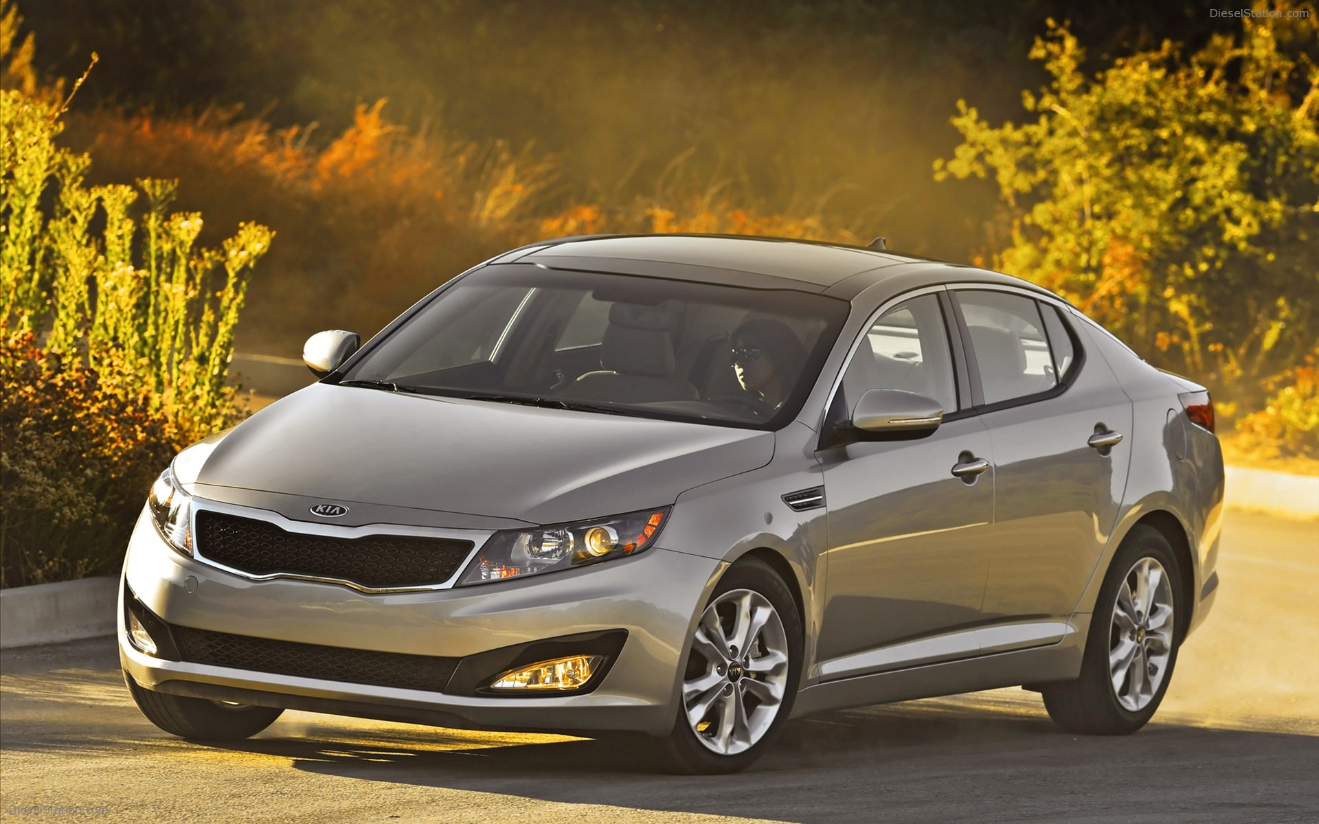 Kia Optima Hybrid 2011