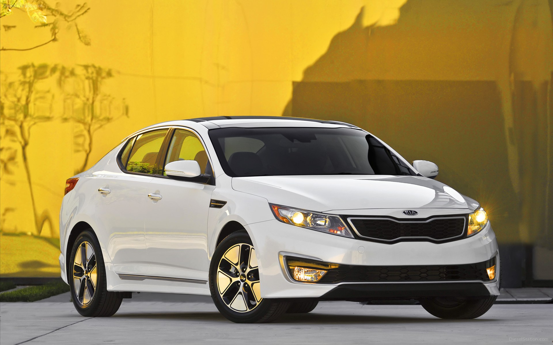 Kia Optima Hybrid 2013