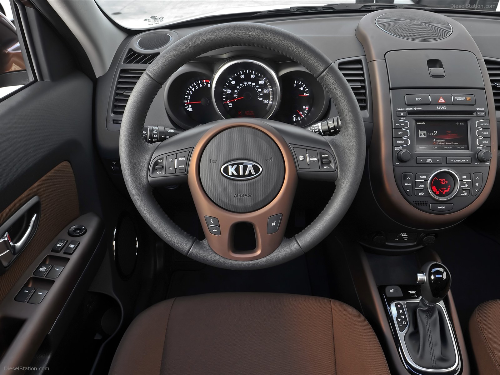 KIA SOUL 2012