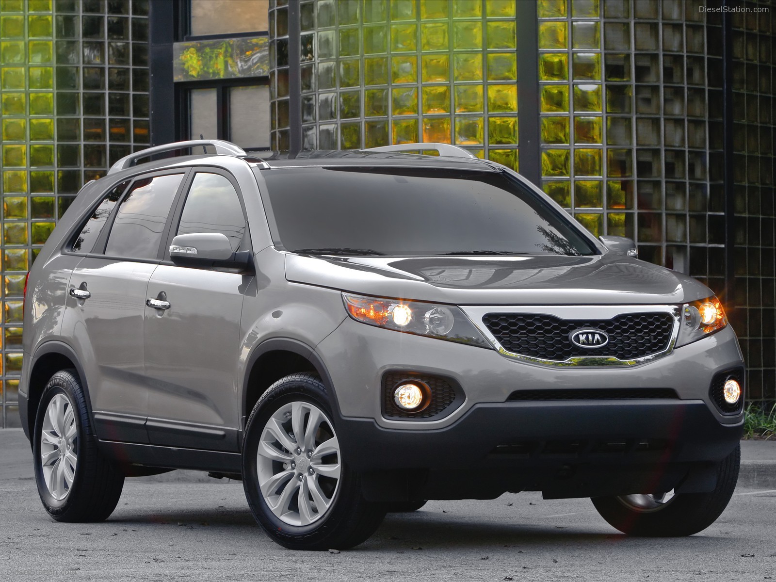 Kia Sorento CUV 2011 