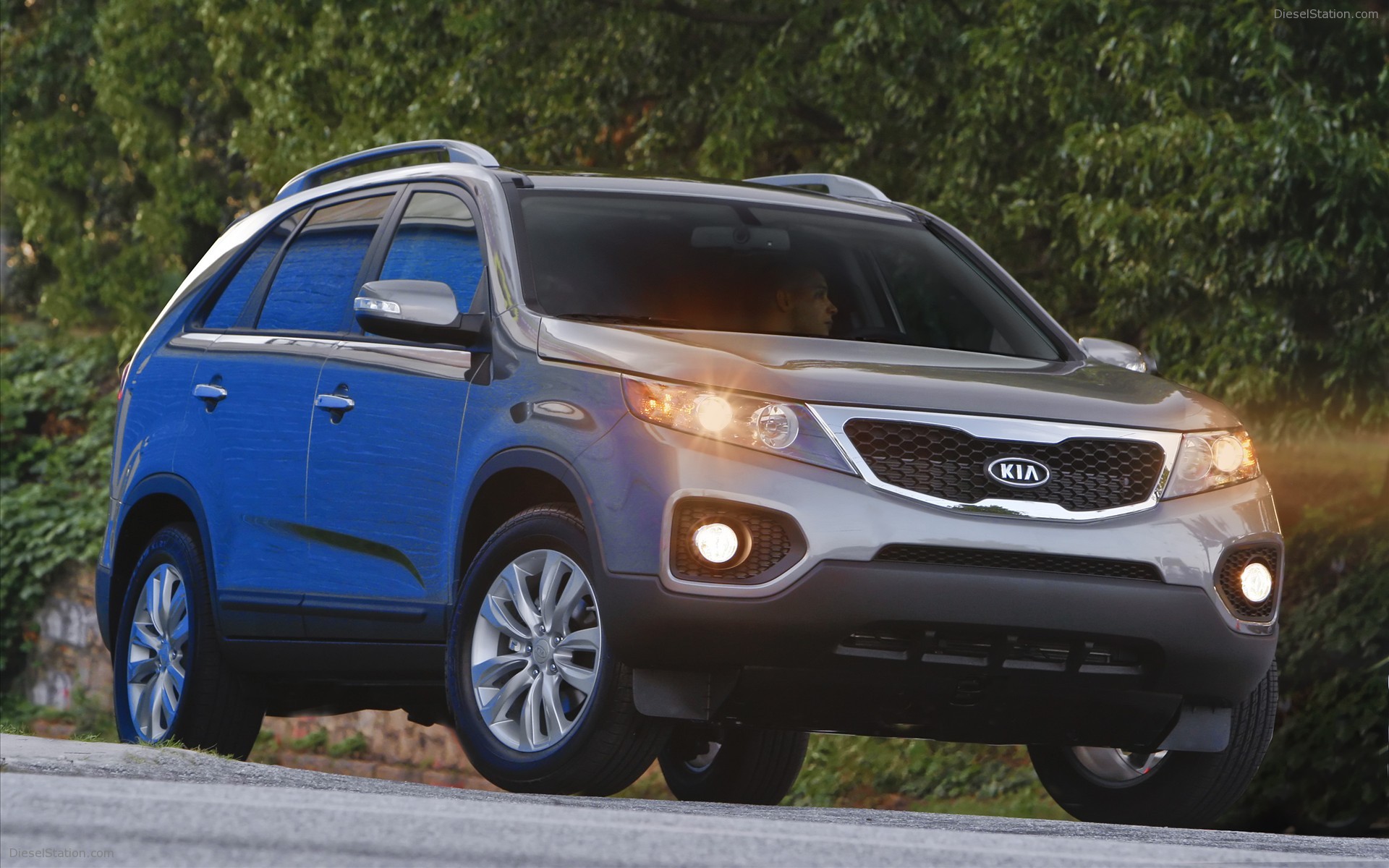 Kia Sorento CUV 2011 