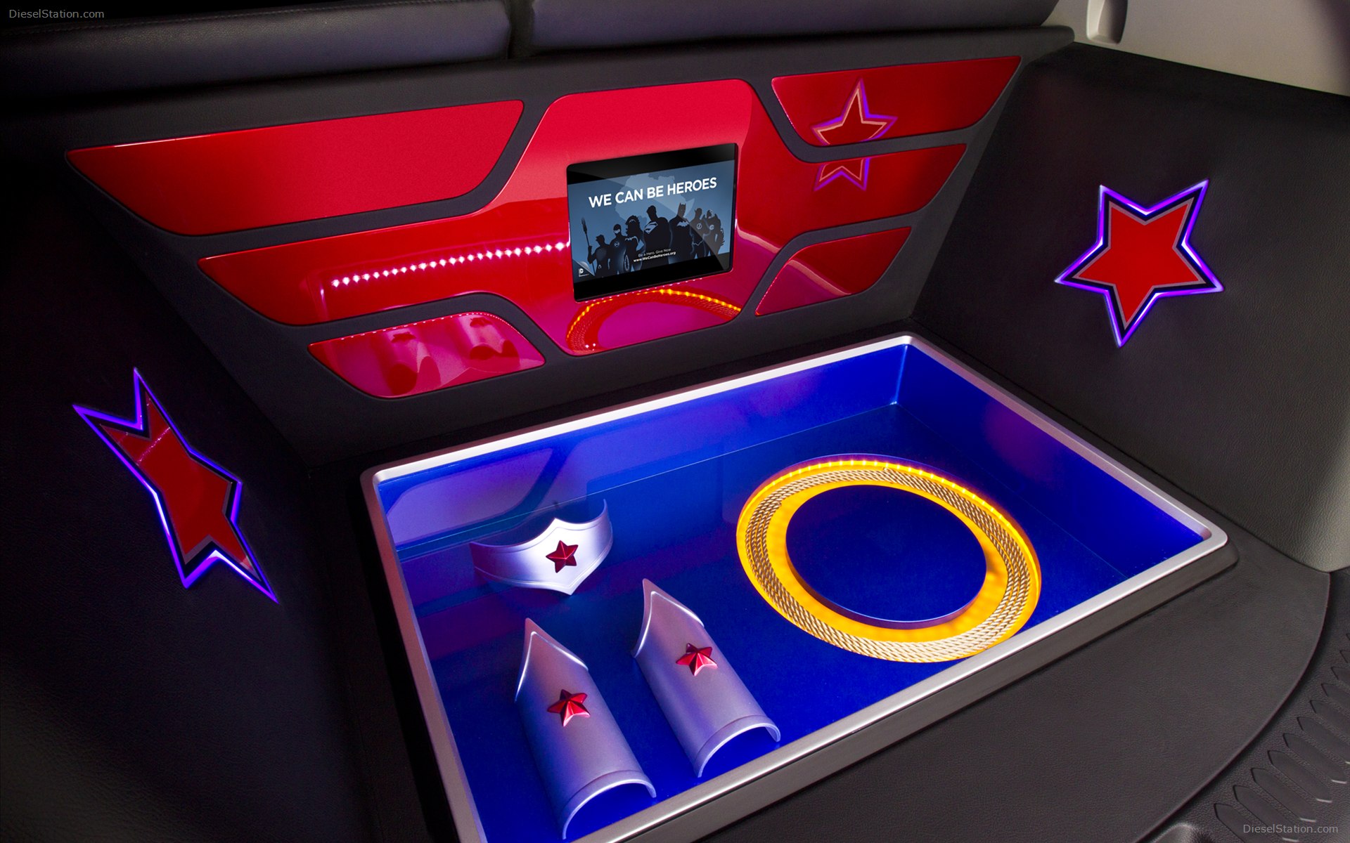 Wonder Woman Kia Sportage 2013