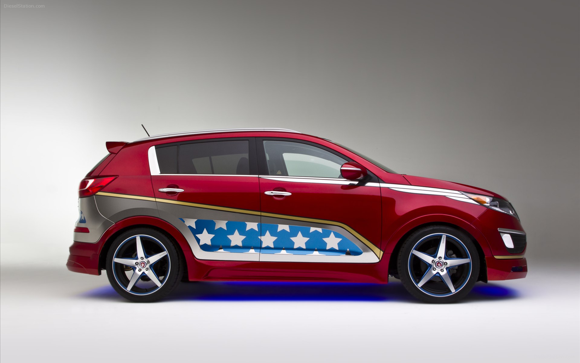 Wonder Woman Kia Sportage 2013