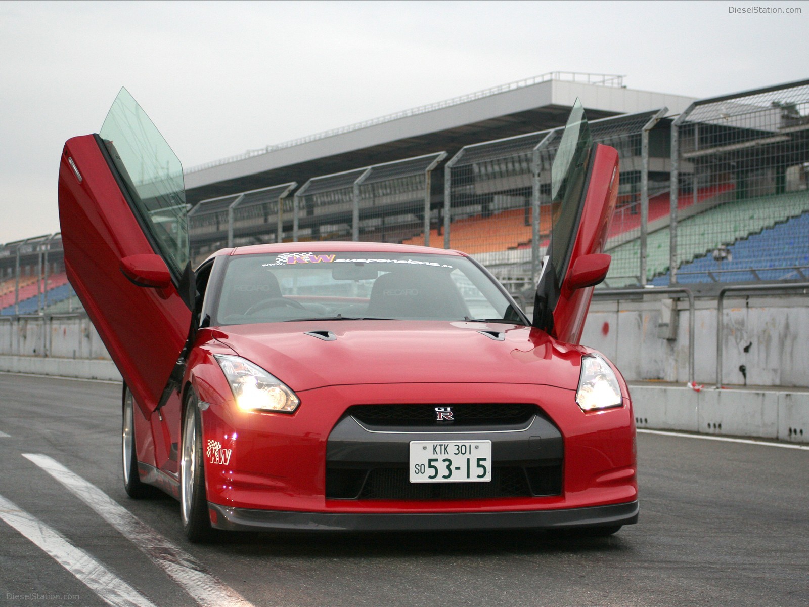 2009 LSD Nissan GT-R