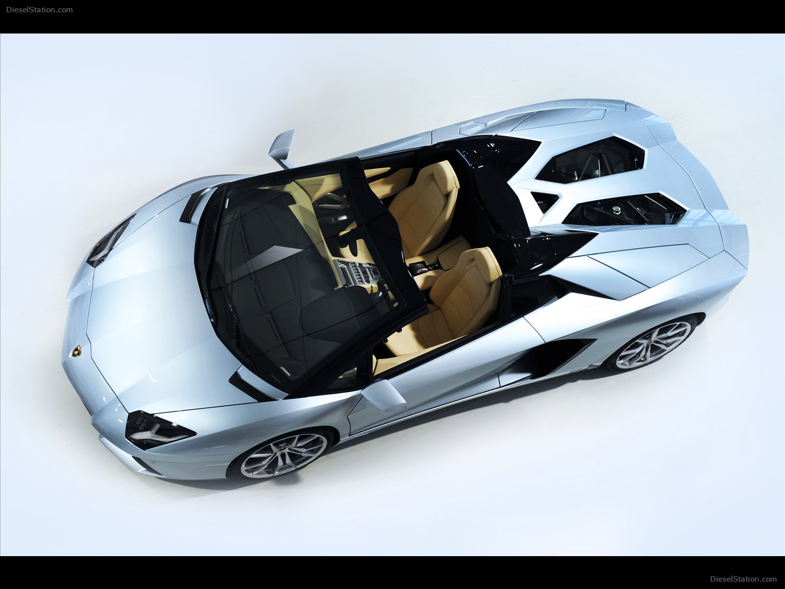 Lamborghini Aventador LP700 4 Roadster 2014 Lamborghini Aventador LP700 4 Roadster 2014