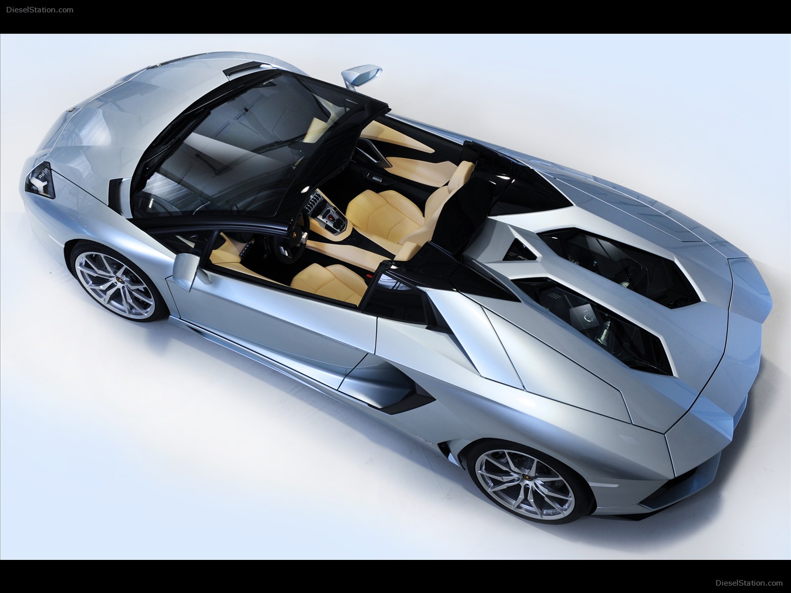 Lamborghini Aventador LP700 4 Roadster 2014 Lamborghini Aventador LP700 4 Roadster 2014