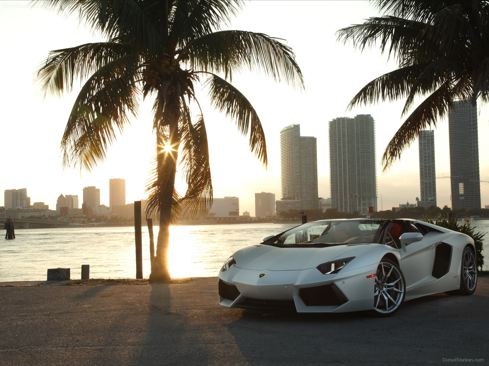 Lamborghini Aventador LP700 4 Roadster 2014 Lamborghini Aventador LP700 4 Roadster 2014